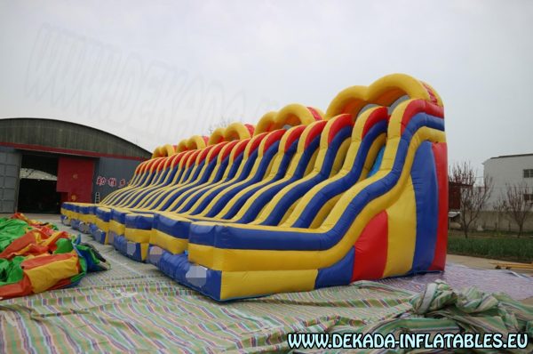 Tobogan na naduvavanje 7m x 4m x 6m